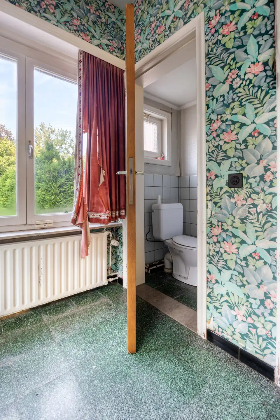 Halfopen woning met renovatiepotentieel te 's-Gravenwezel foto 18