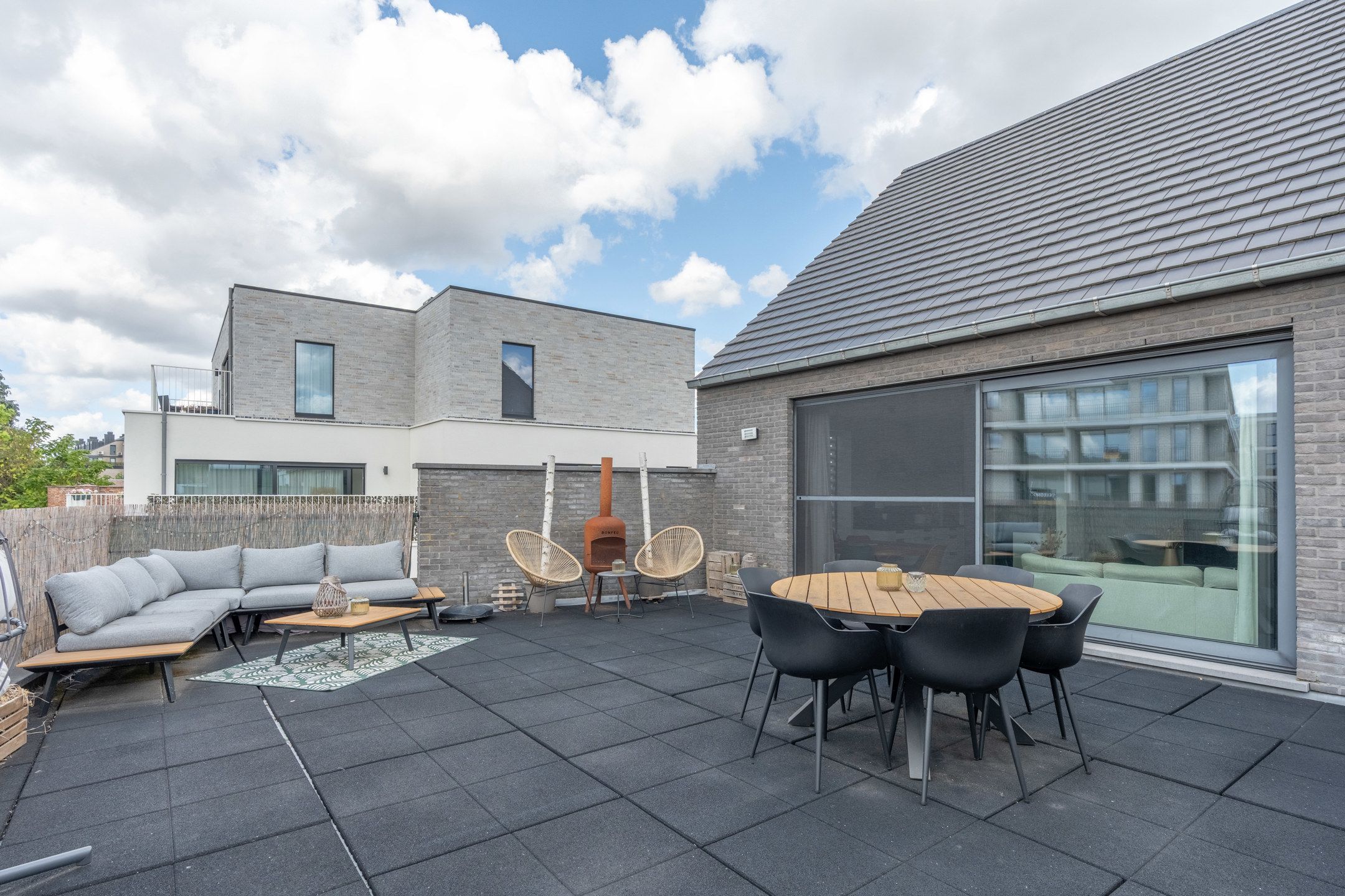 Duplex met 3 slpk's, terras en 2 garageboxen te Oud-Turnhout foto 10
