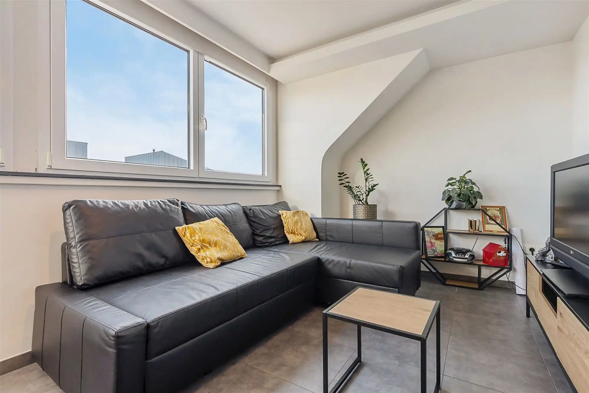 PERFECT ONDERHOUDEN APPARTEMENT MET 1 SLAAPKAMER OP CENTRALE LIGGING IN KOERSEL CENTRUM foto 10