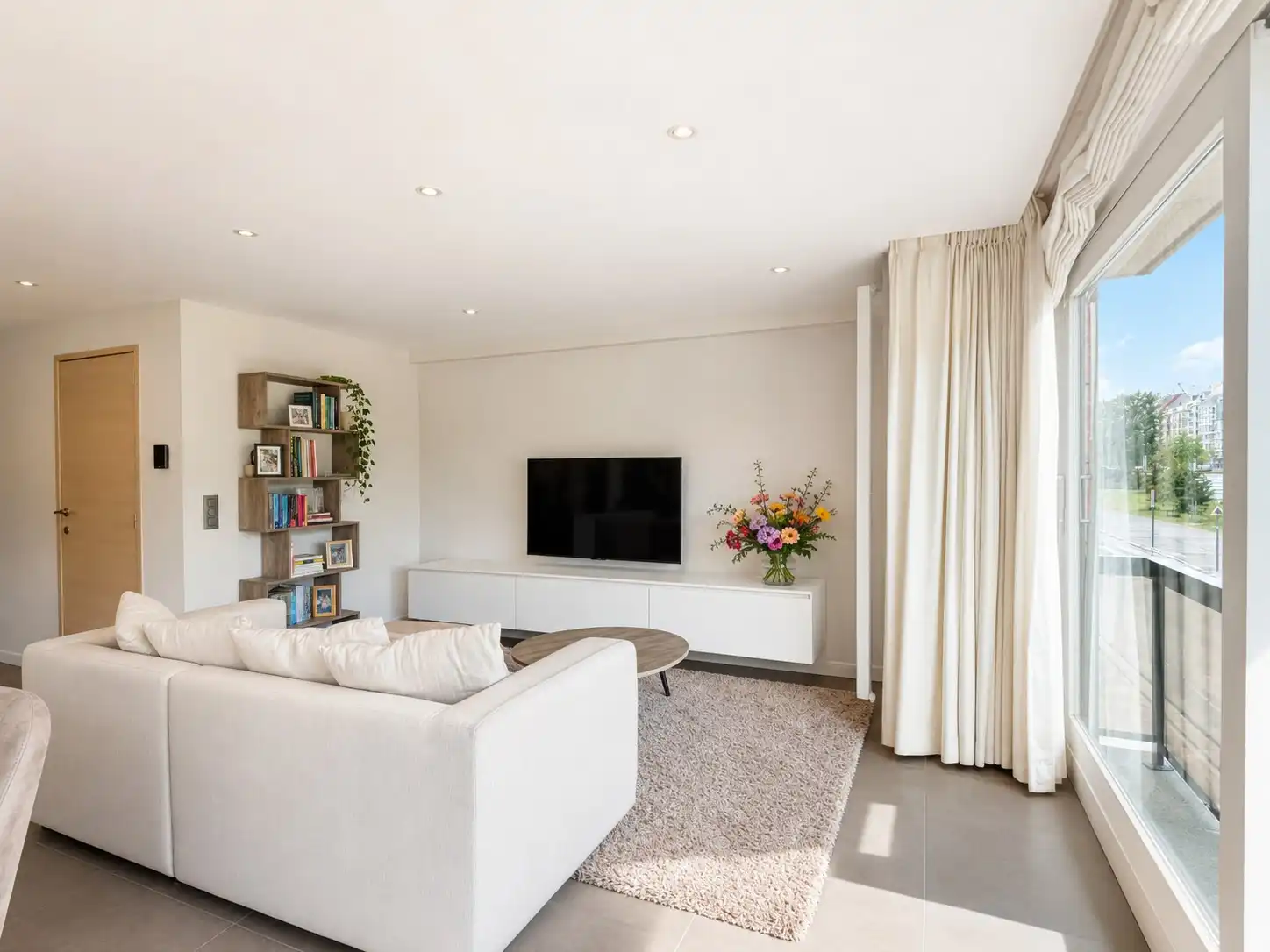 Appartement met veel licht en open zichten te Heist foto 3