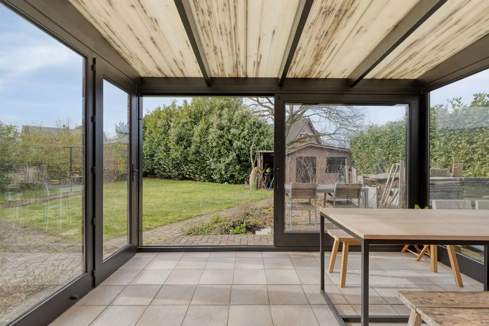 Wonen aan het water, woning met potentieel foto 18