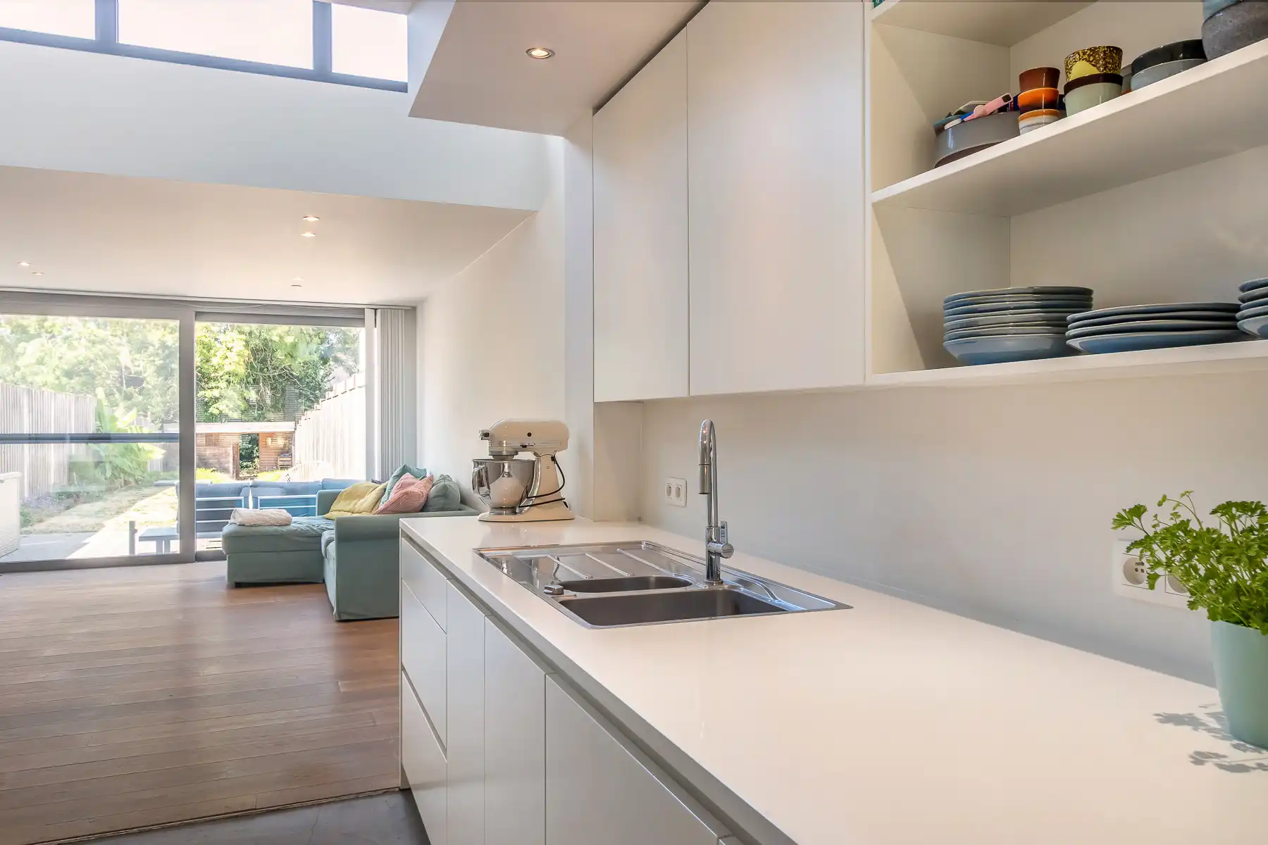 Gerenoveerde, energiezuinige woning met 3 slaapkamers & tuin foto 10