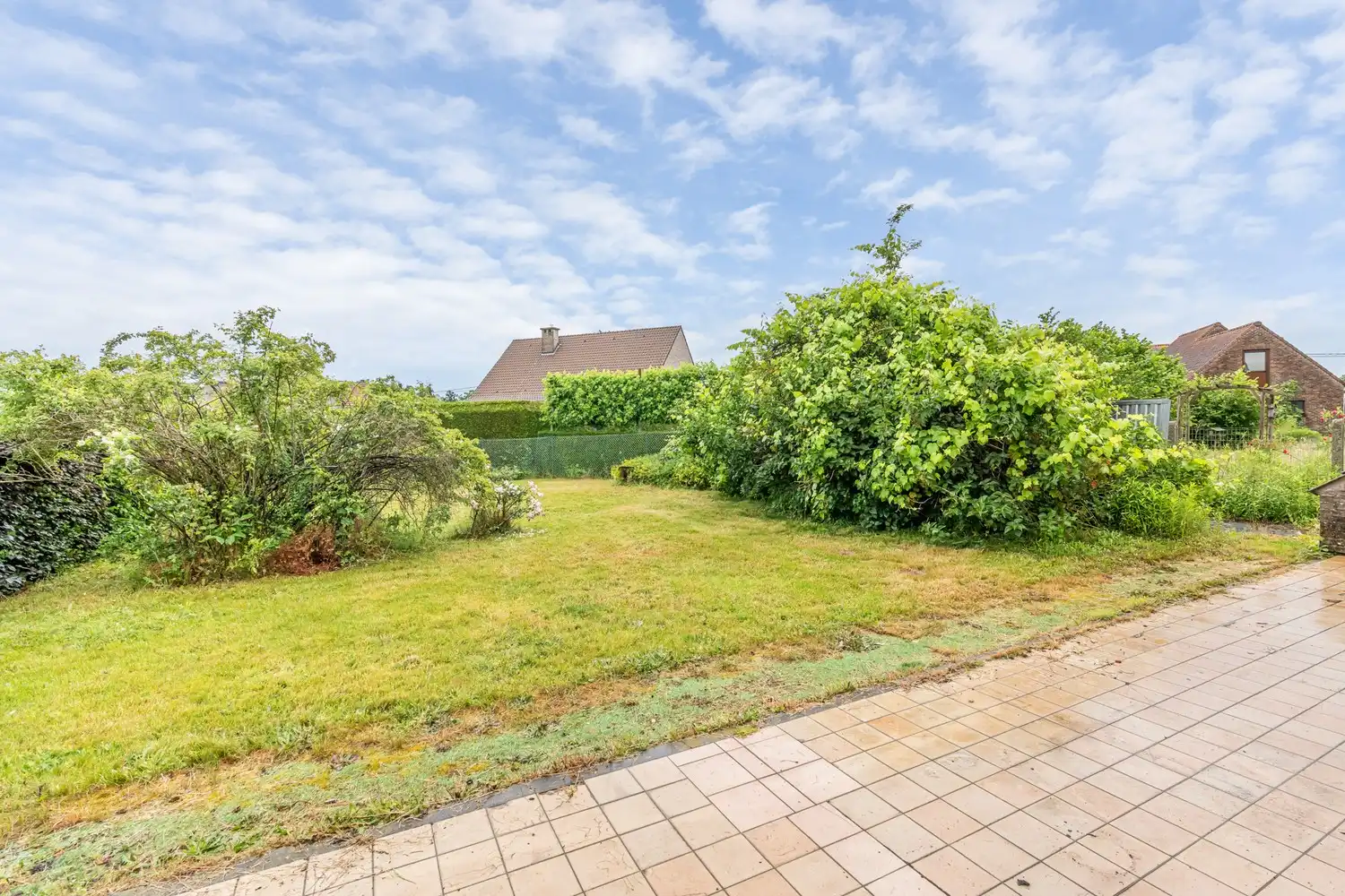 Te renoveren woning met vier slaapkamers, inpandige garage en noordwest georiënteerde tuin op een perceel van 6 are 78 ca te Begijnendijk ! foto 19