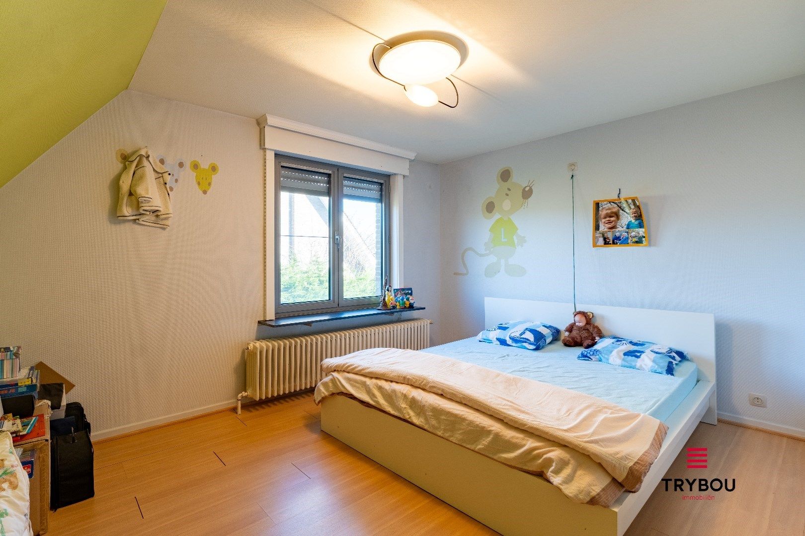 Ruime alleenstaande woning met inpandige garage, magazijn en aangelegde tuin op 1149m² foto 26
