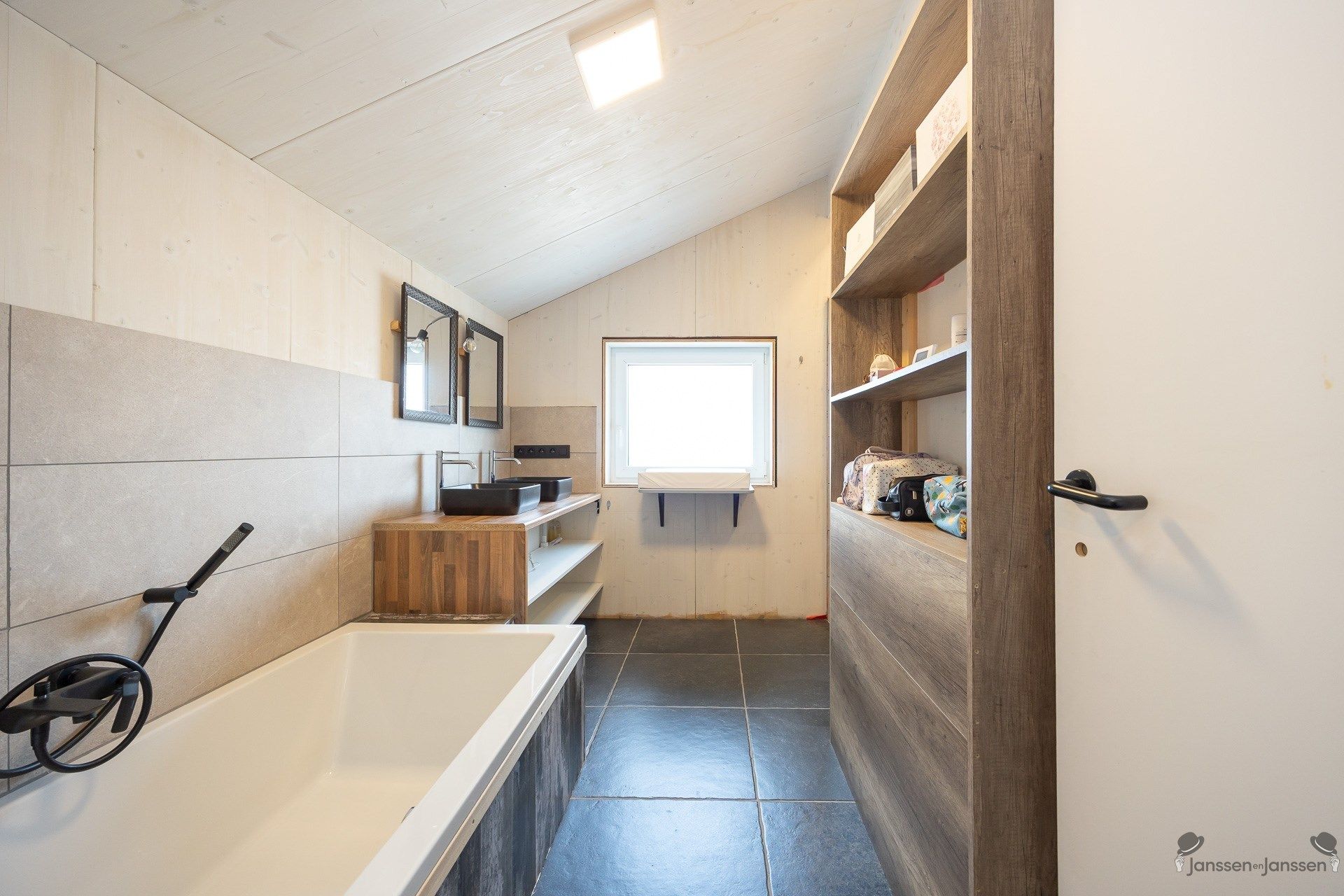 Charmante woning, 3 slaapkamers en tuin te Baal foto 11