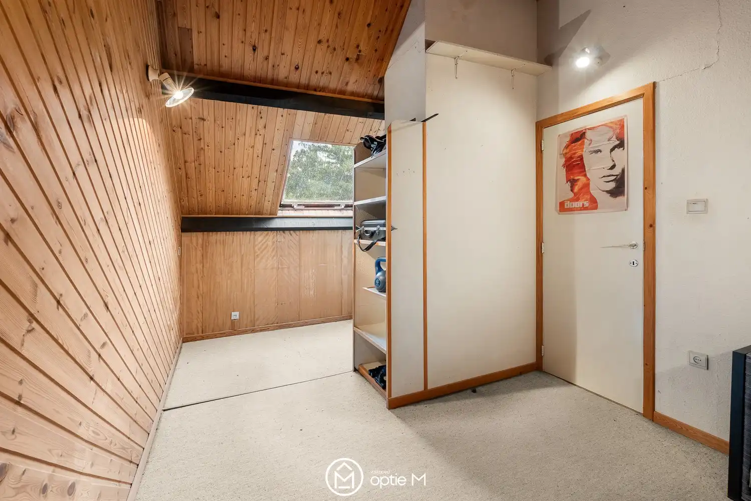 VERRASSEND RUIME HALFOPEN WONING MET 361 M², 5 SLAAPKAMERS EN TAL VAN MOGELIJKHEDEN foto 38