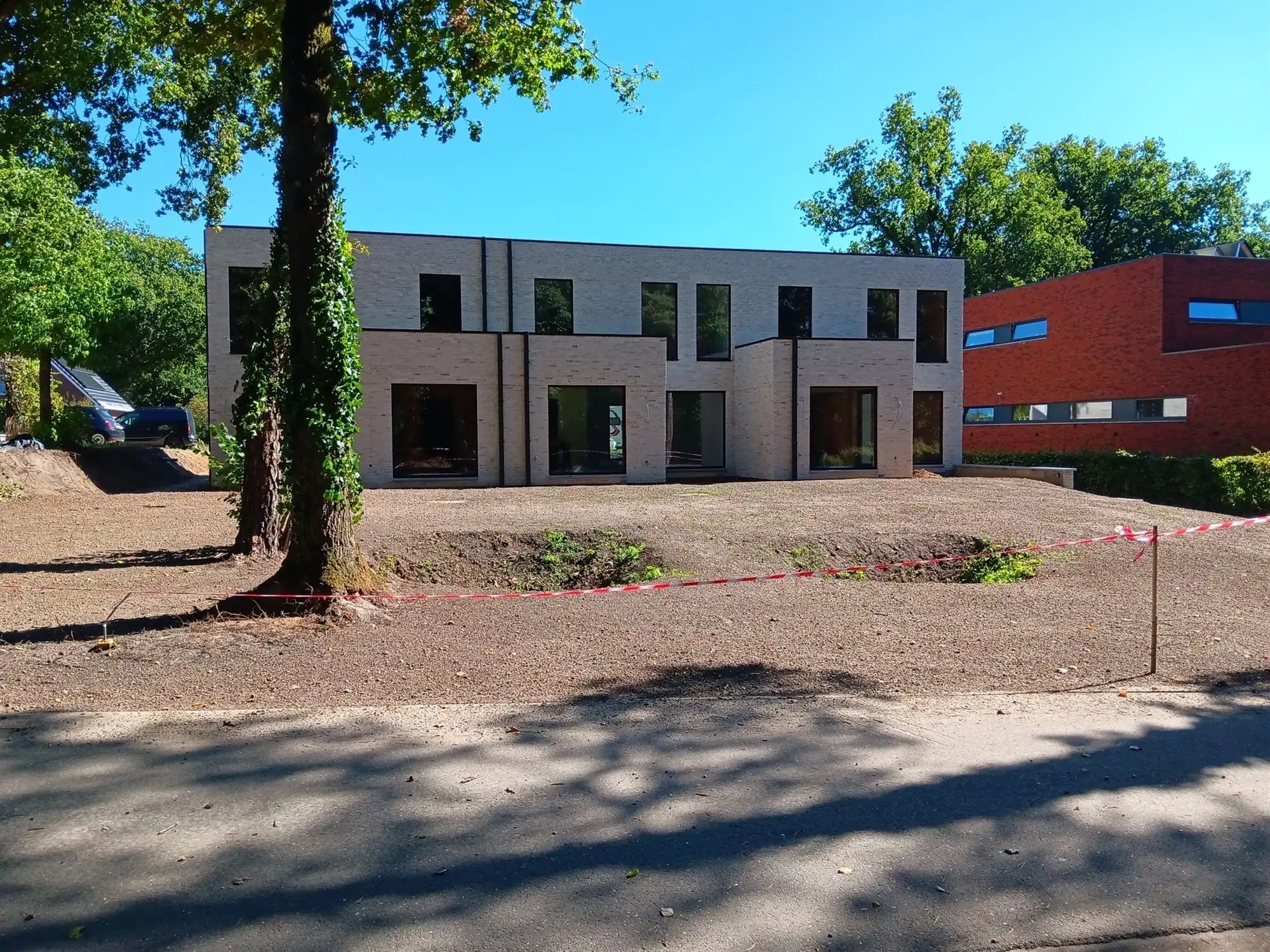 Nieuwbouwwoning op absolute toplocatie in Zutendaal foto 5