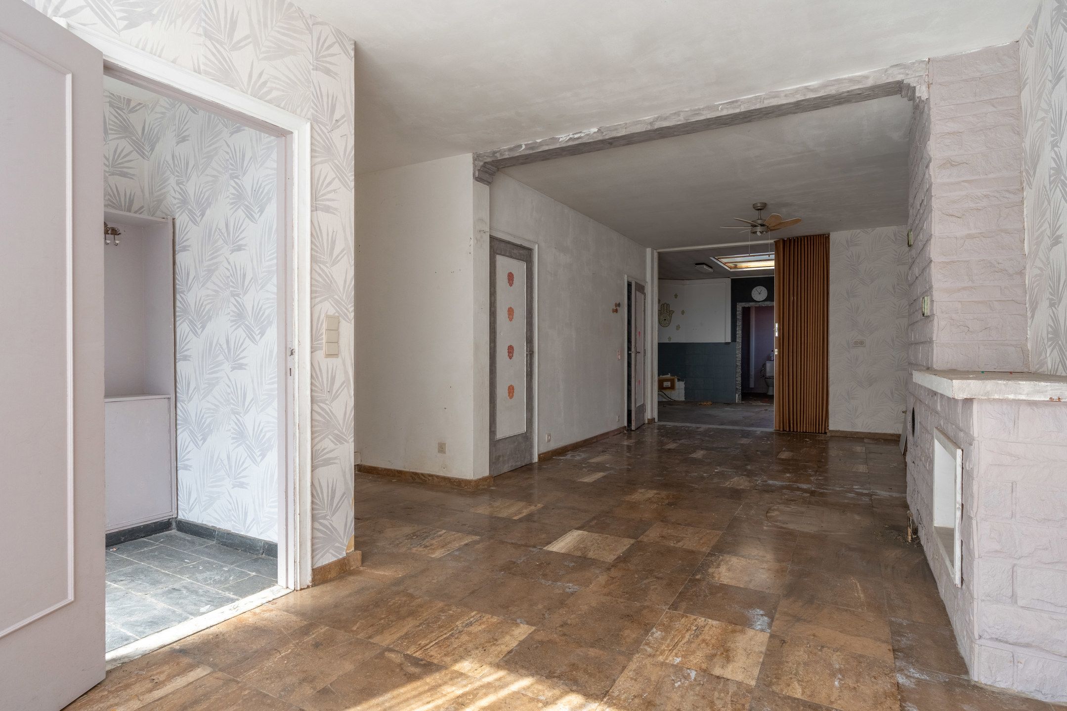 Te renoveren woning met tuin op gunstige ligging te Turnhout foto 2