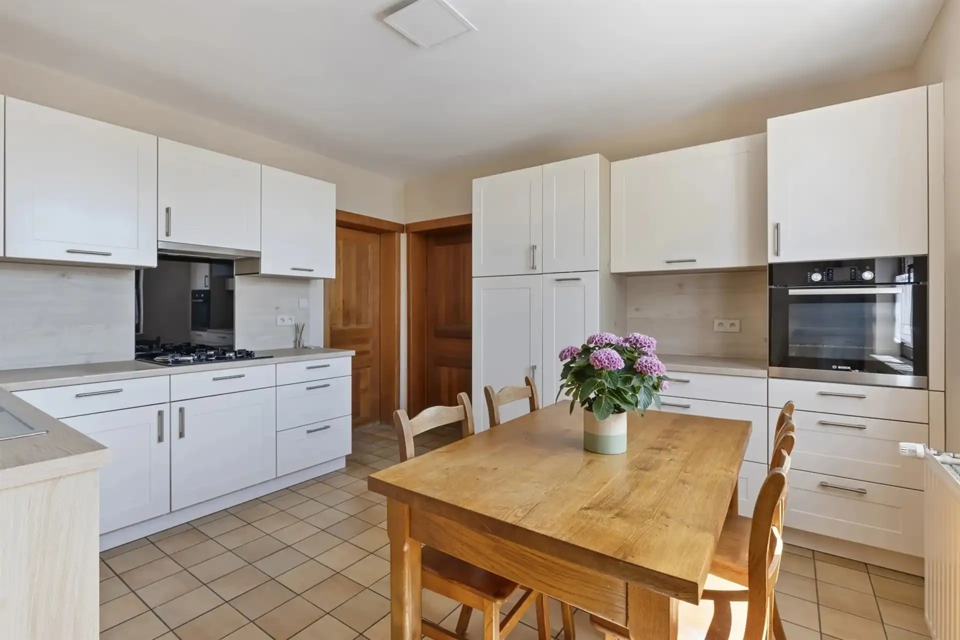 Zeer ruime woning geschikt als kangoeroe woning foto 7
