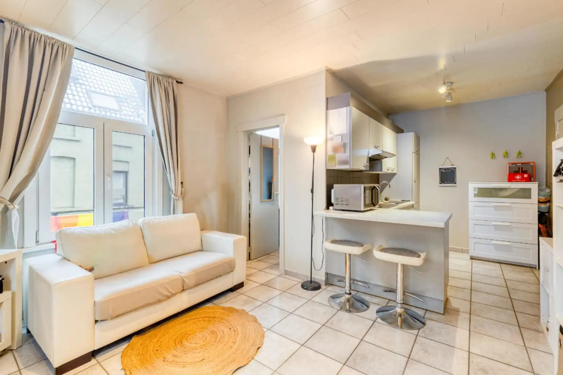 Instapklaar appartement/studio nabij Gent-Zuid foto 4