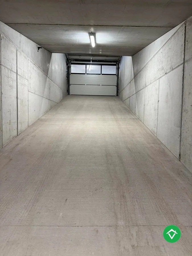 Garage in centrum te Koekelare foto 5