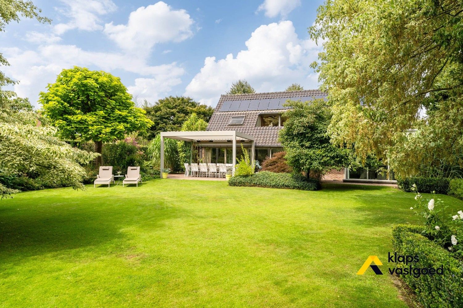 WONING MET PRAKTIJKRUIMTE EN PARKTUIN OP 21 ARE foto 3