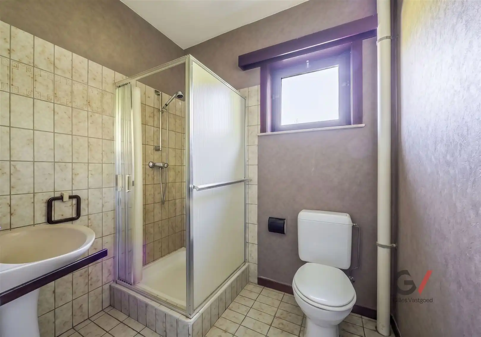 Woning met veel potentieel en karakter foto 12