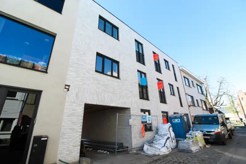 Nieuwbouw appartement met zonnige terras te Gent foto 16