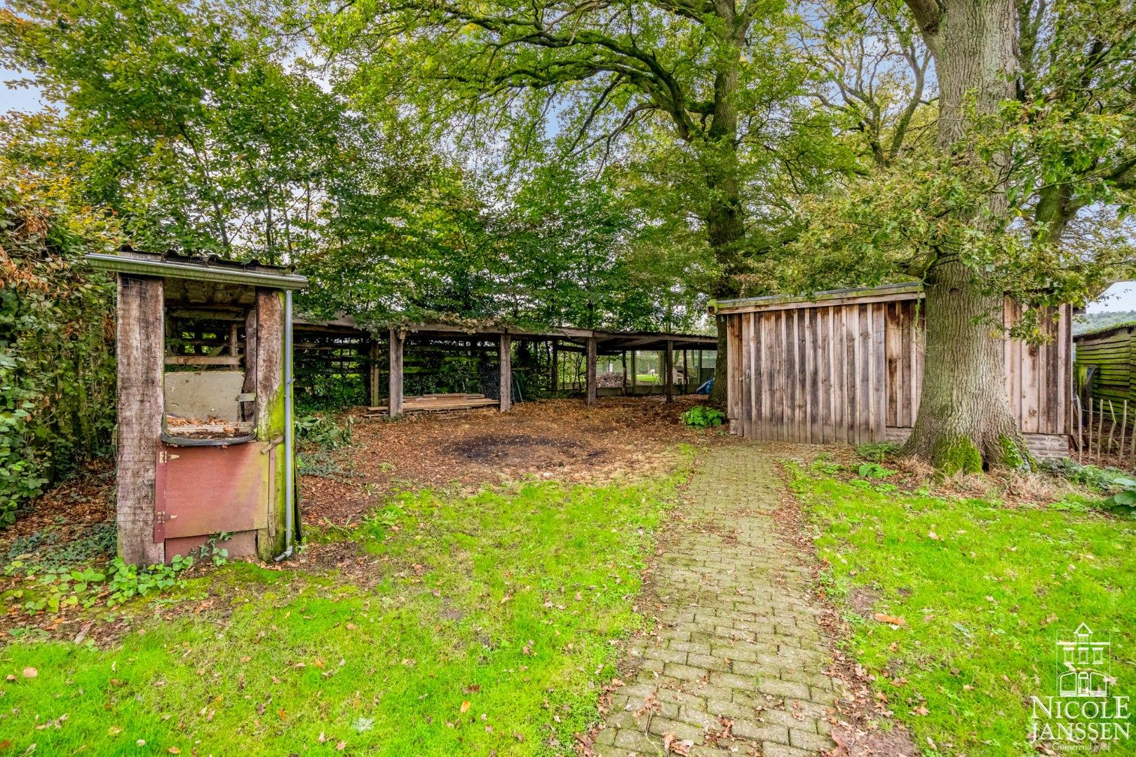 Moderne gezinswoning met mooi terras en vrij uitzicht aan voor- en achterzijde foto 38