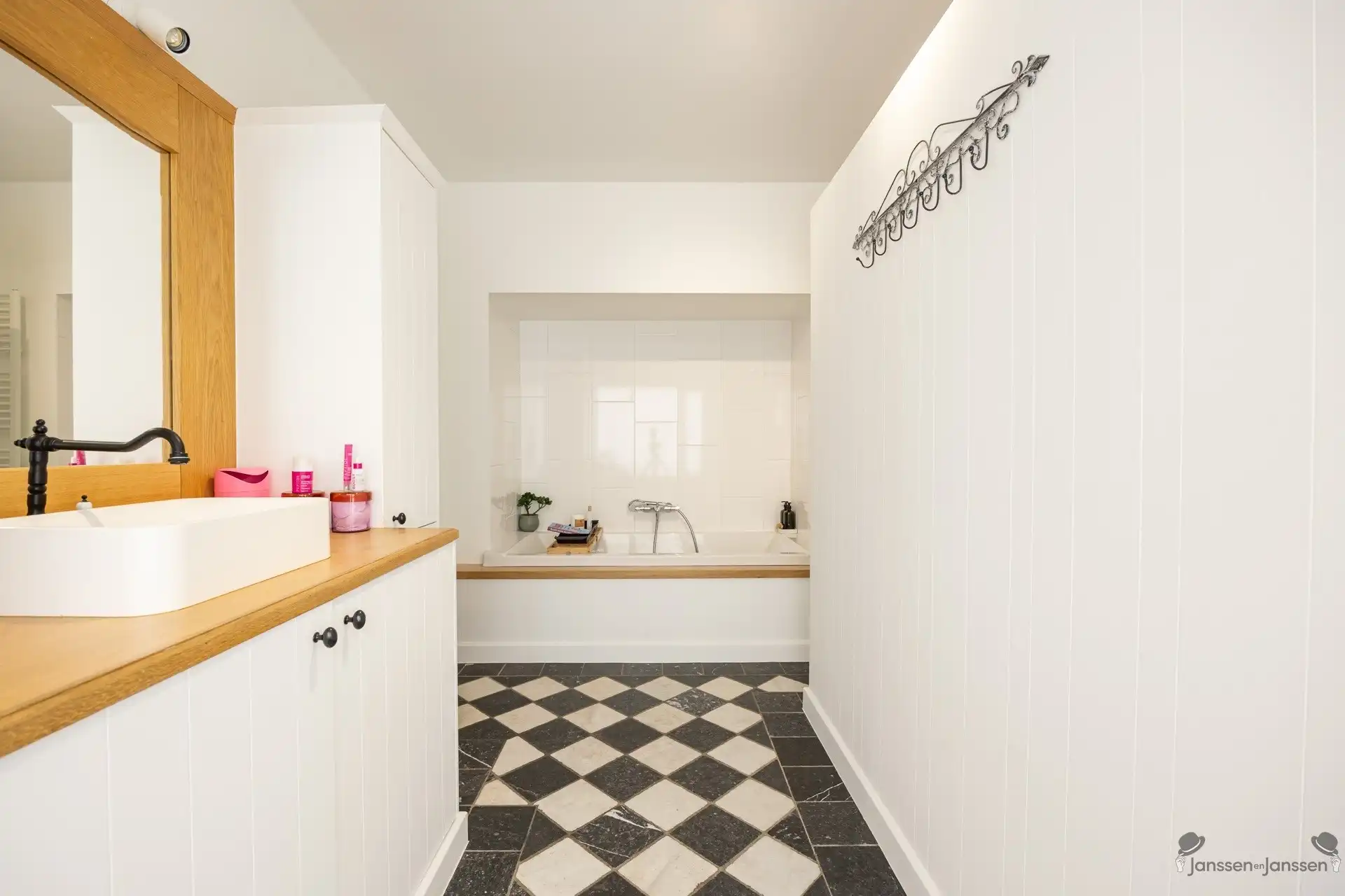 Lifestyle woning met uniek karakter foto 17