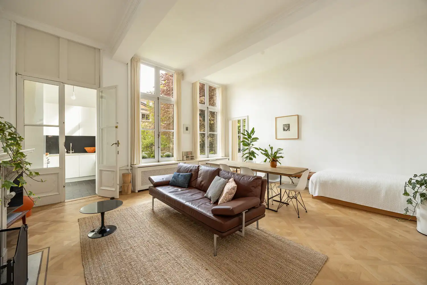 Een zeldzaam en groen privilige in het hart van Antwerpen: wonen in het historische Venushof foto 9