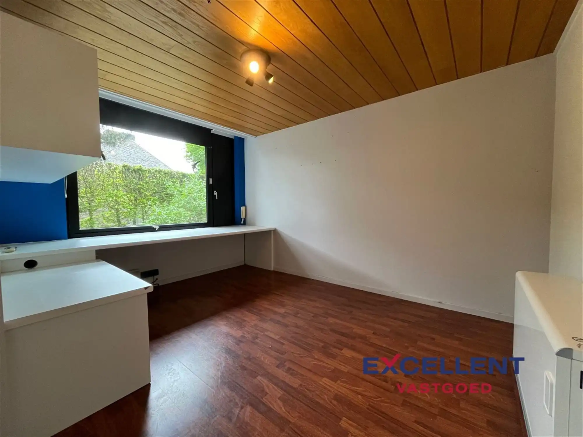 Gelijkvloers appartement met tuin te huur op rustige locatie Deinze! foto 5