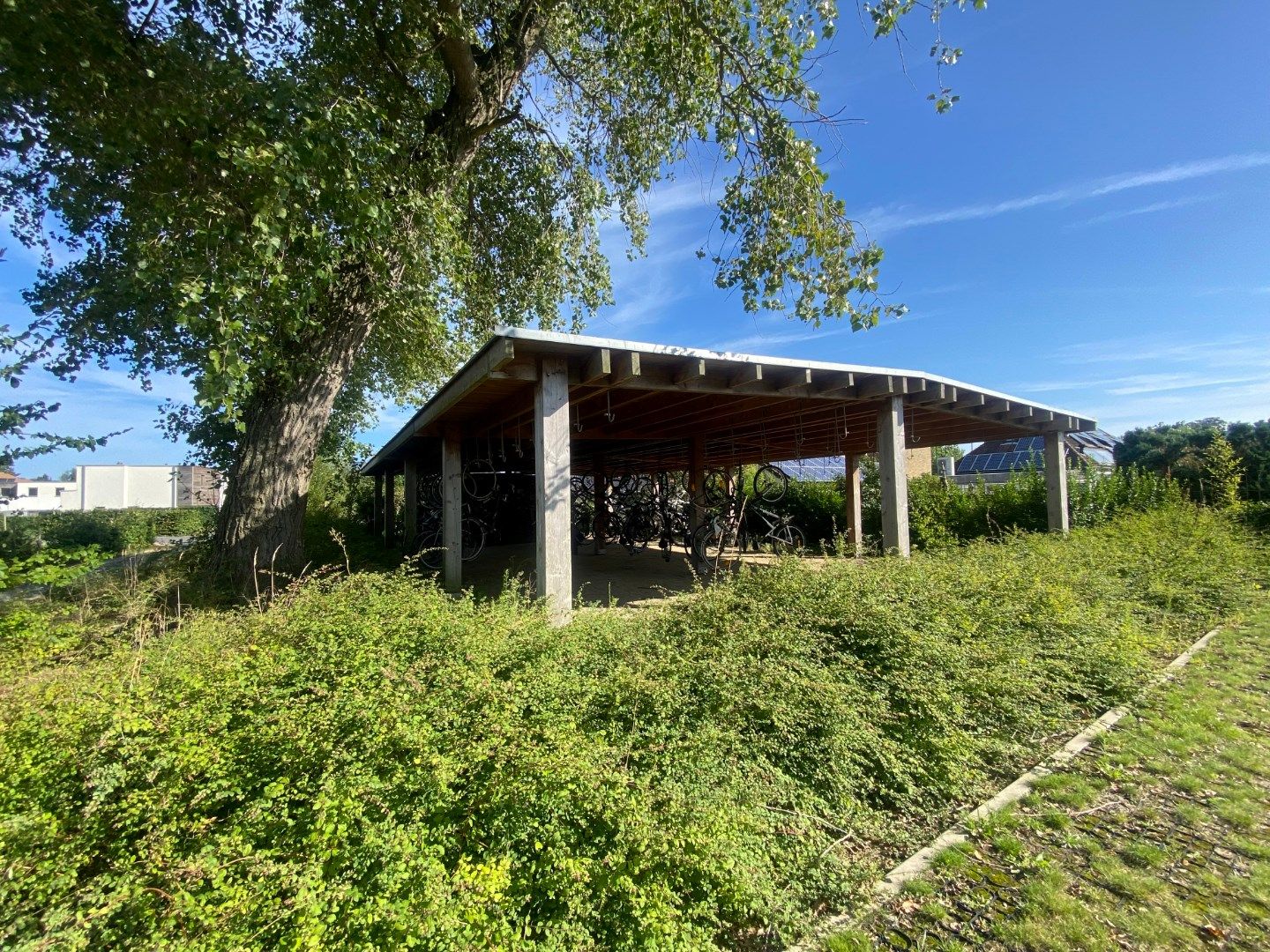 Moderne strakke woning met 2 slaapkamers in vakantiedomein te Oostduinkerke foto 21