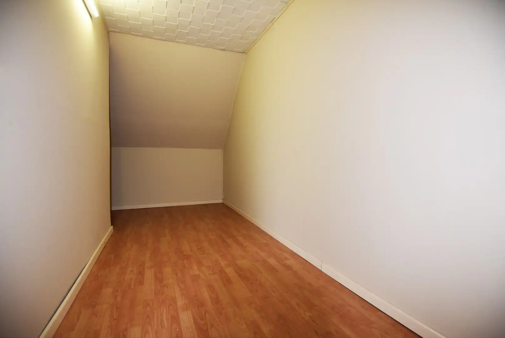 Woning met 3 slaapkamers en garage  nabij centrum Eeklo foto 9