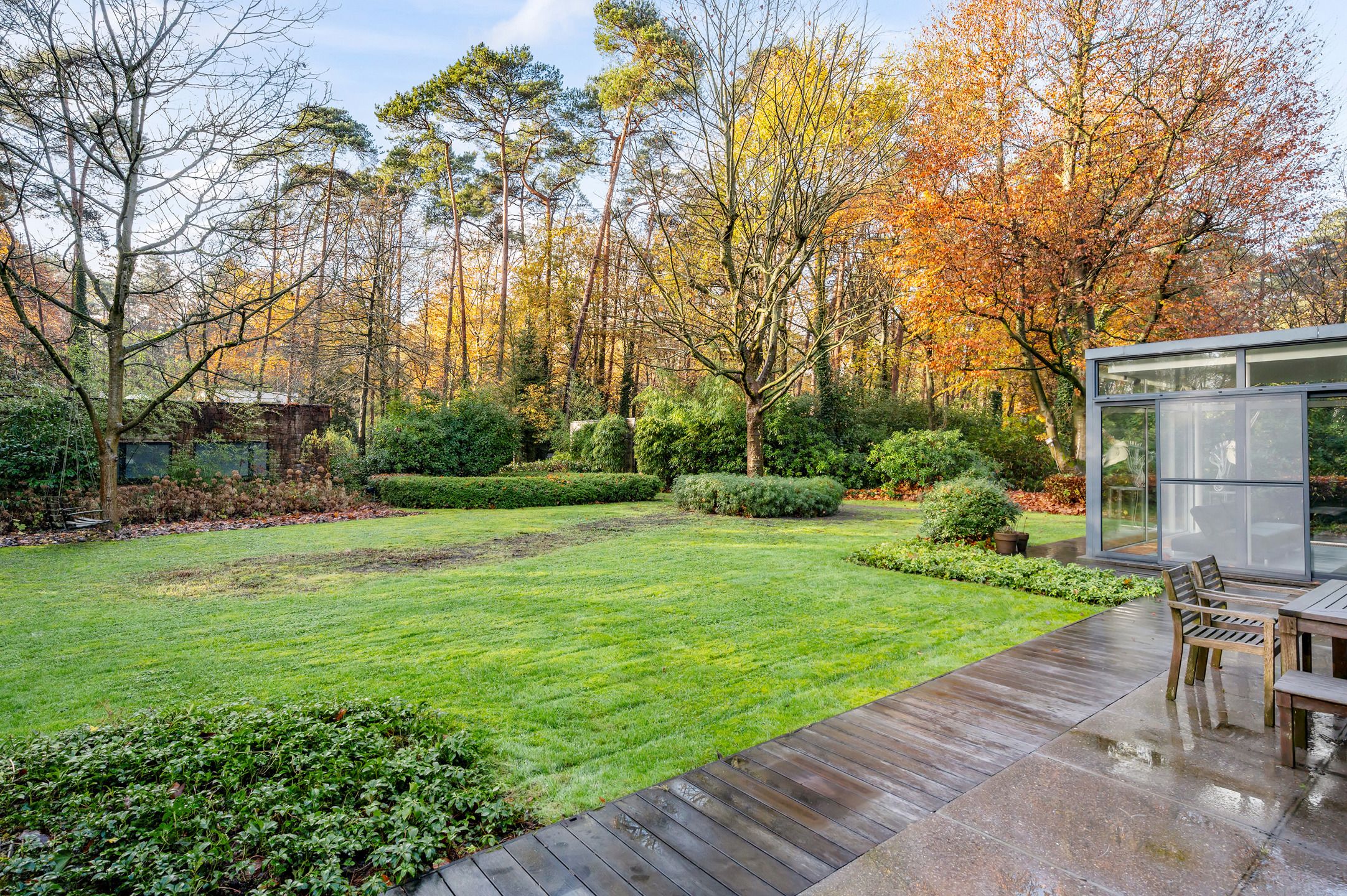 Ruime architecturale villa met 5 slaapkamers  foto 46