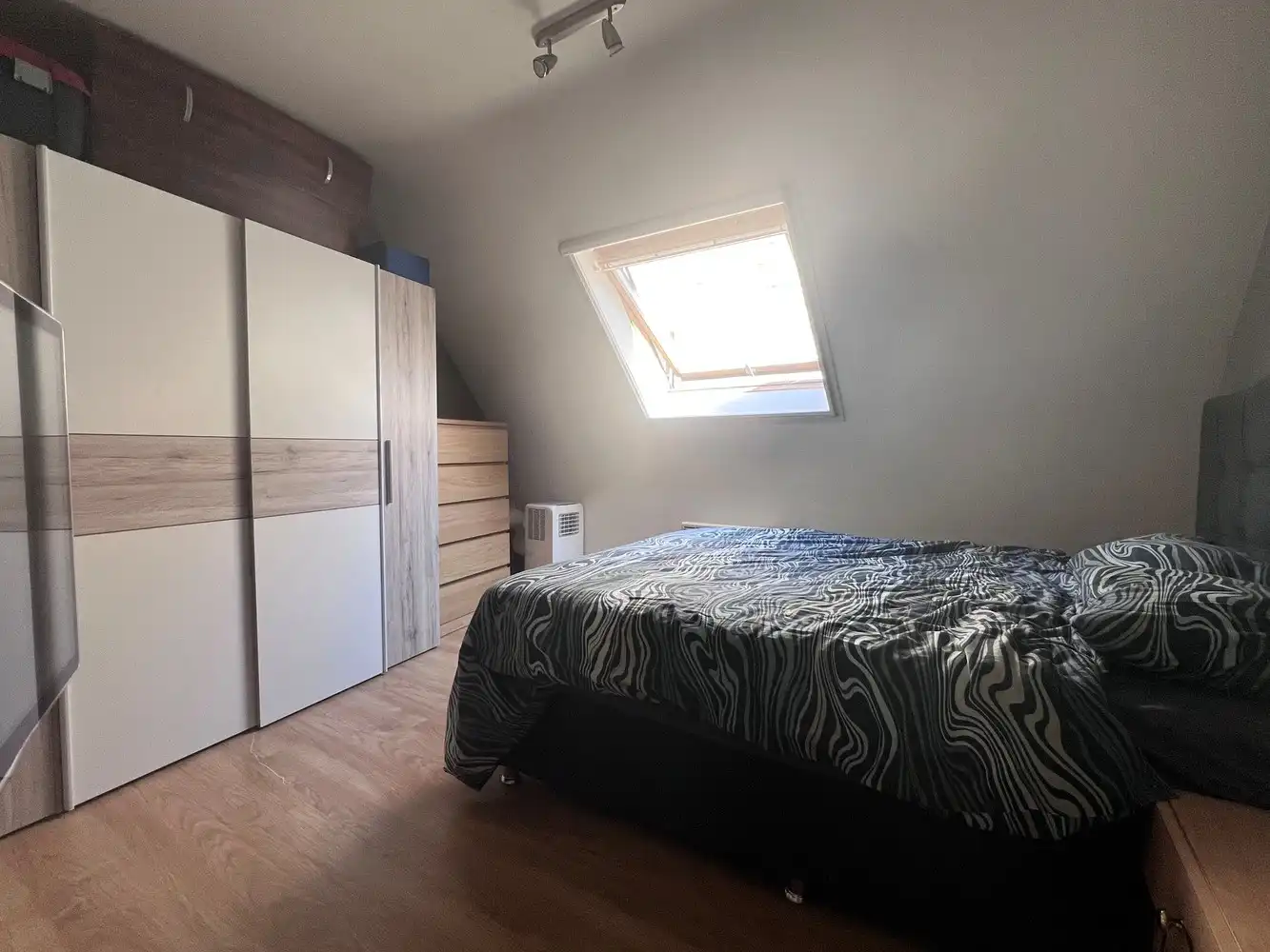 Appartement met 2 slaapkamers in hartje Torhout foto 5