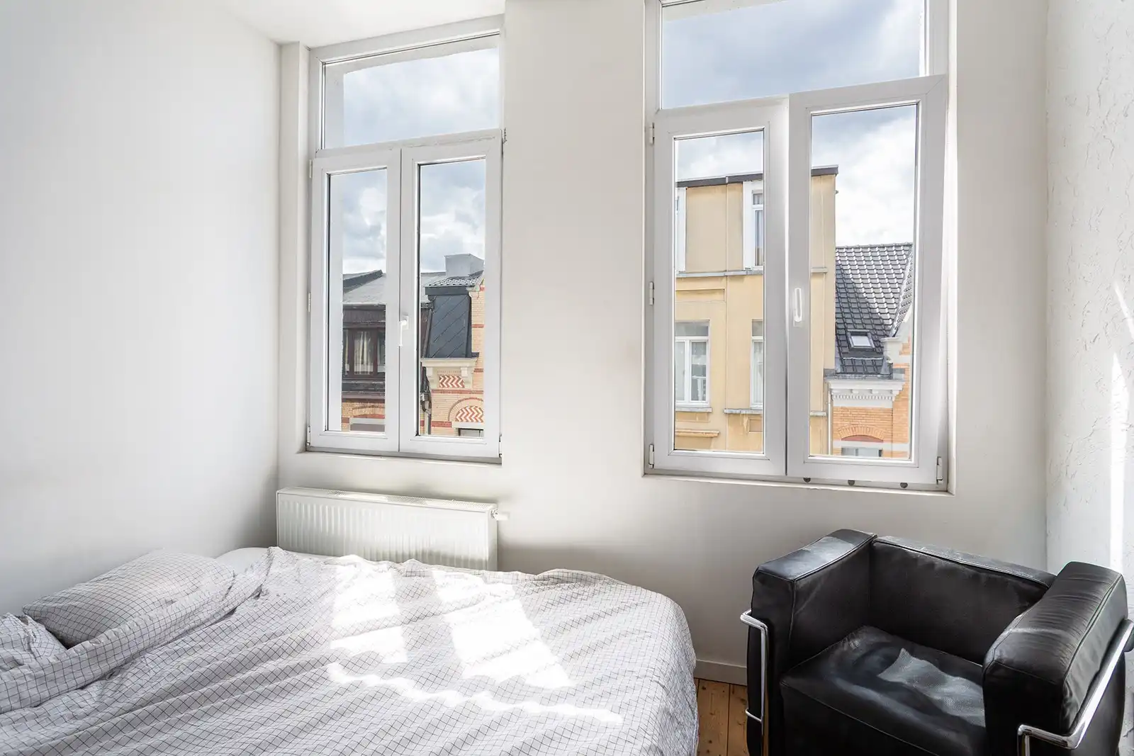 Recent gerenoveerd appartement met terras foto 11