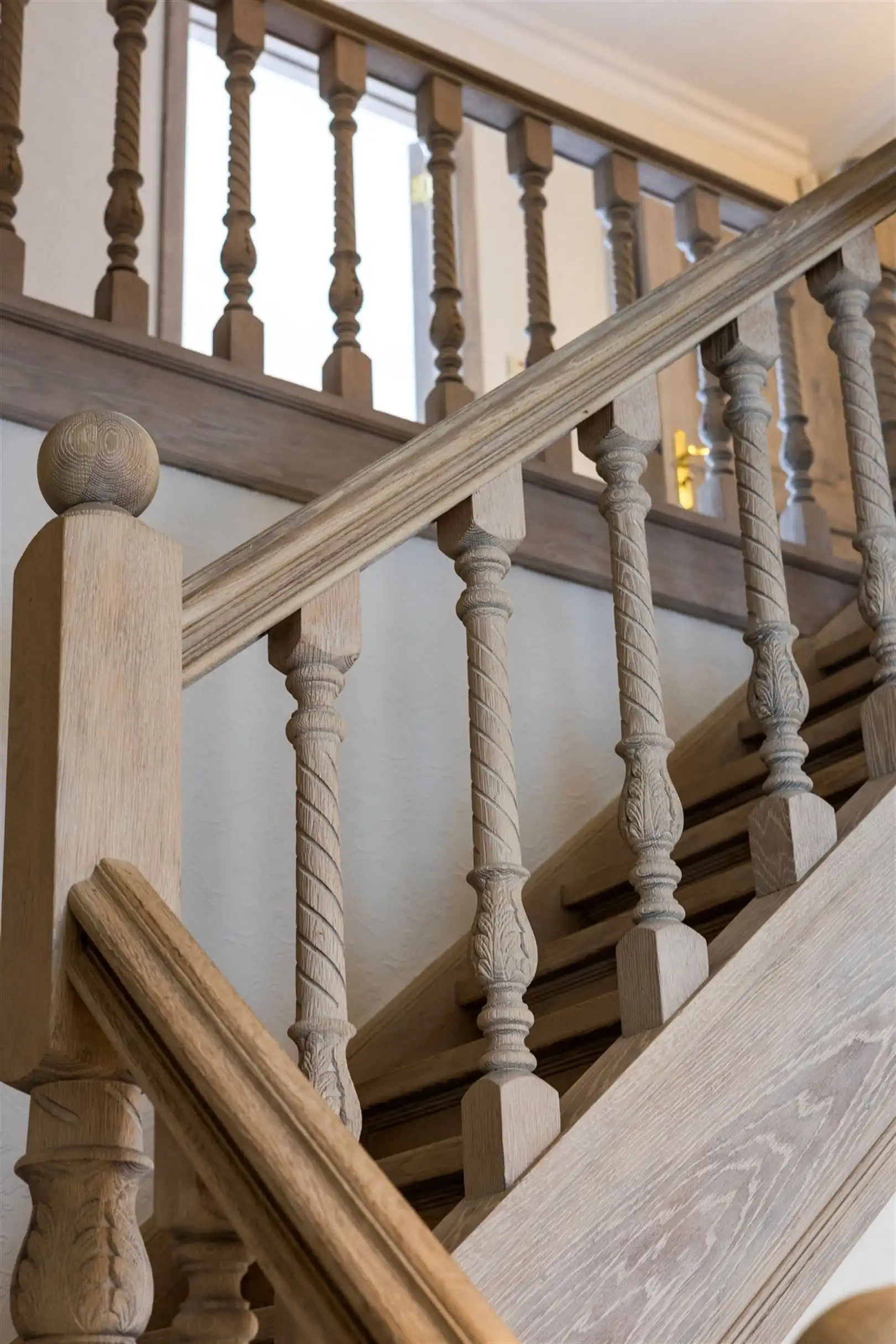 Exclusieve Villa met Luxe afwerking en idyllische tuin. foto 17