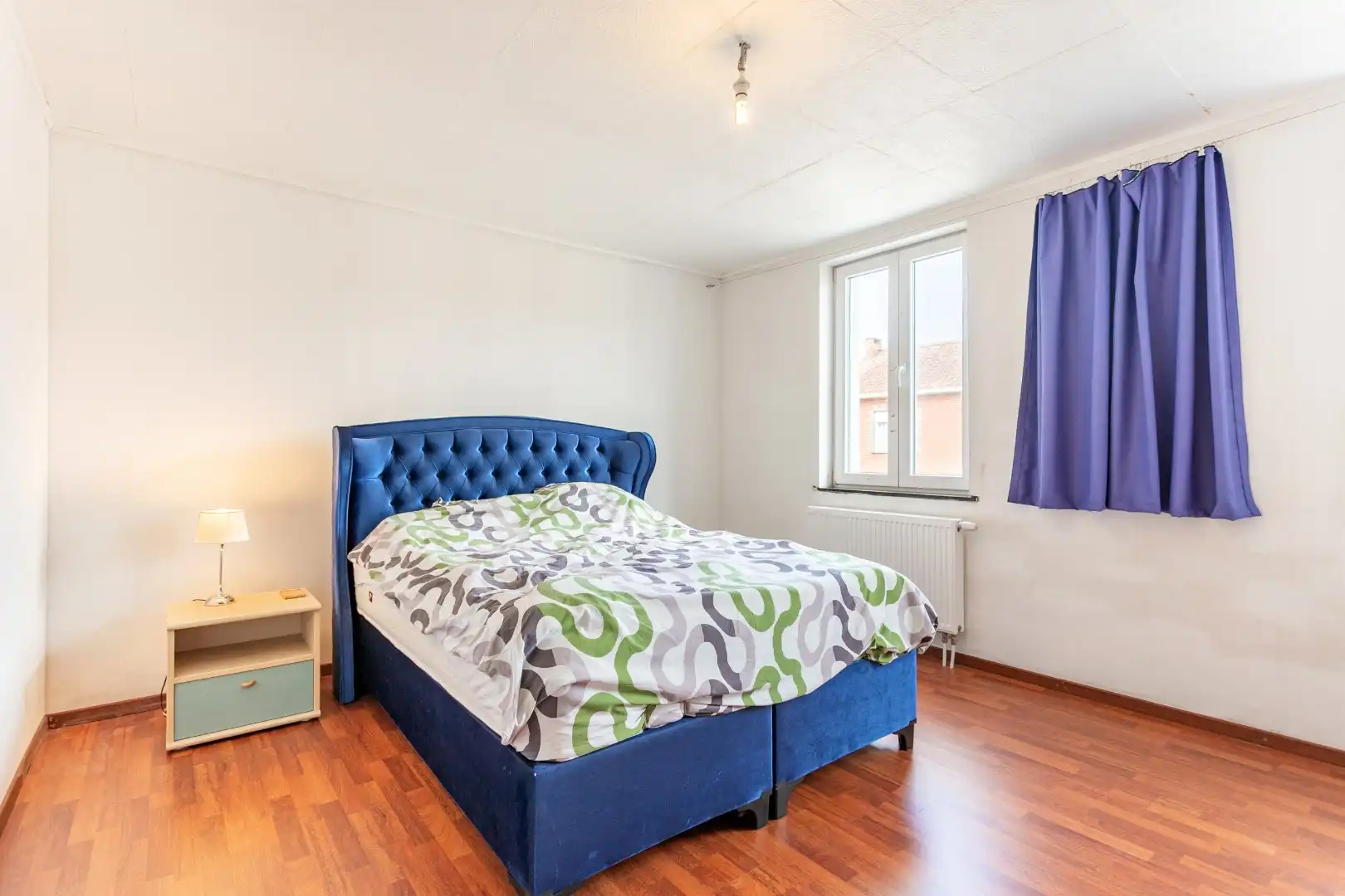 Gerenoveerde woning met 4 slaapkamers en opslagplaats foto 13