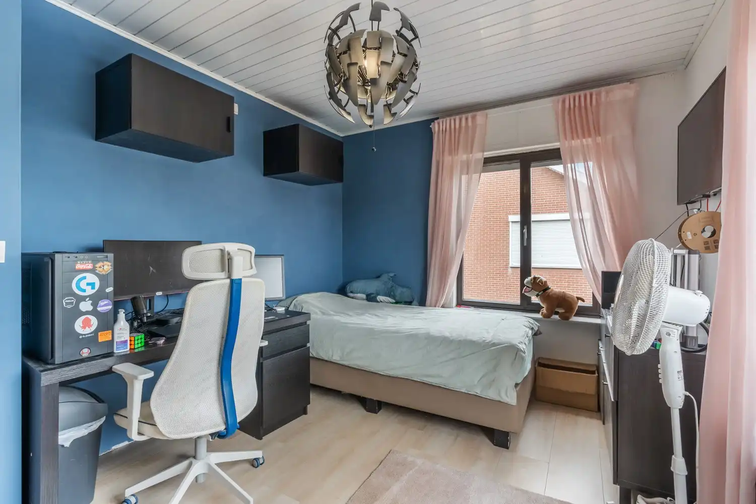 Halfopen gezinswoning met 3 slaapkamers, kelder en aangename tuin in Nieuwerkerken foto 17