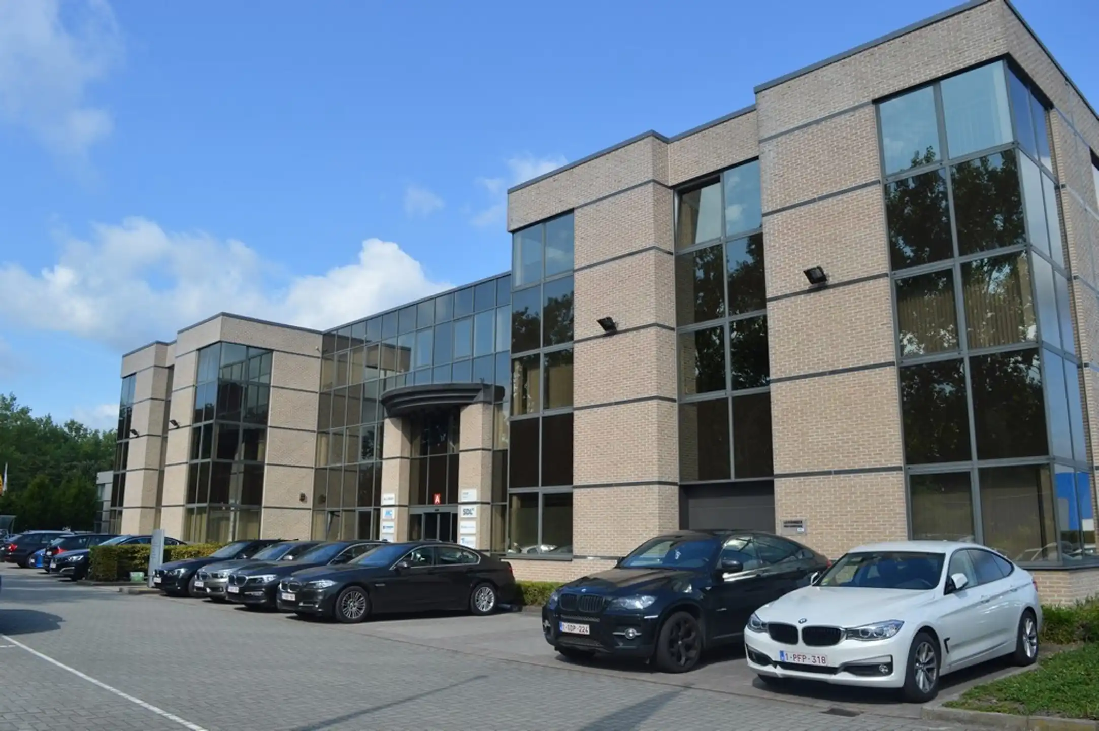 Kantoren te huur 271m² foto 2