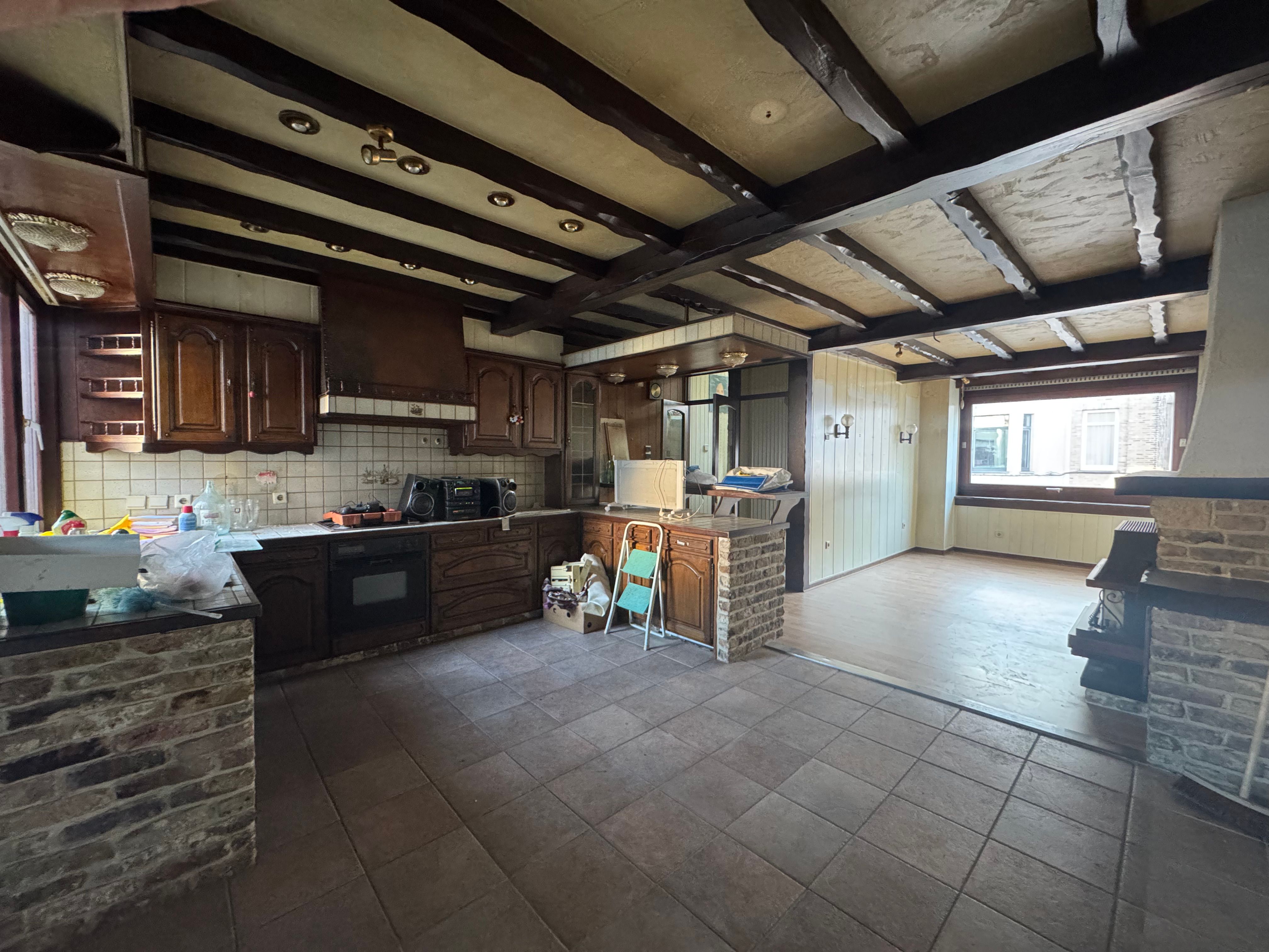 Te renoveren woning foto 7