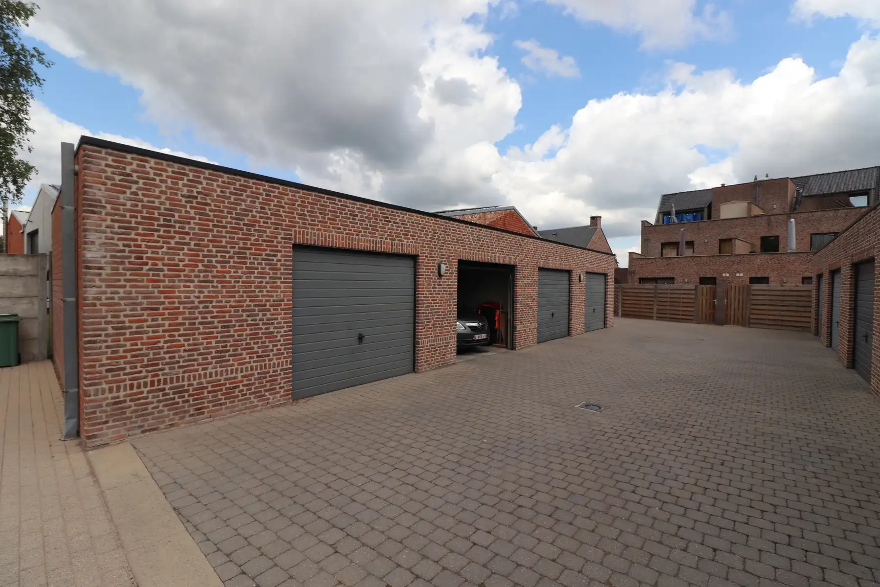 Een studio op de tweede verdieping rechts - met terras en garage foto 15