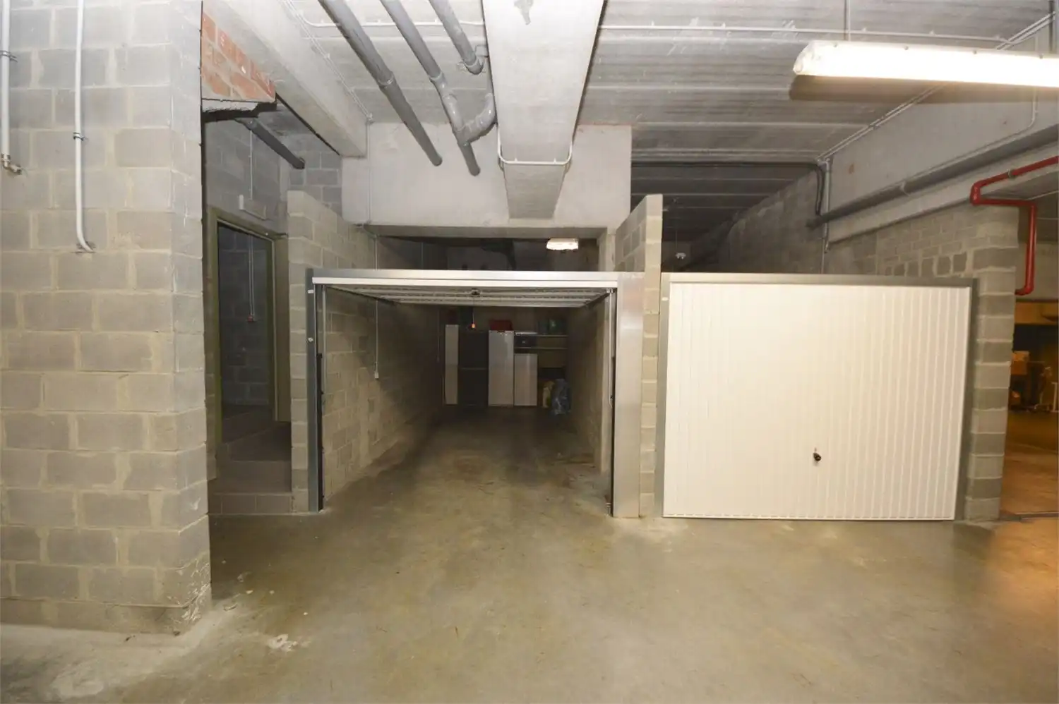 RUIM DUPLEX APP.MET TERRAS + VERPLICHT AAN TE KOPEN ONDERGRONDSE GARAGEBOX foto 19