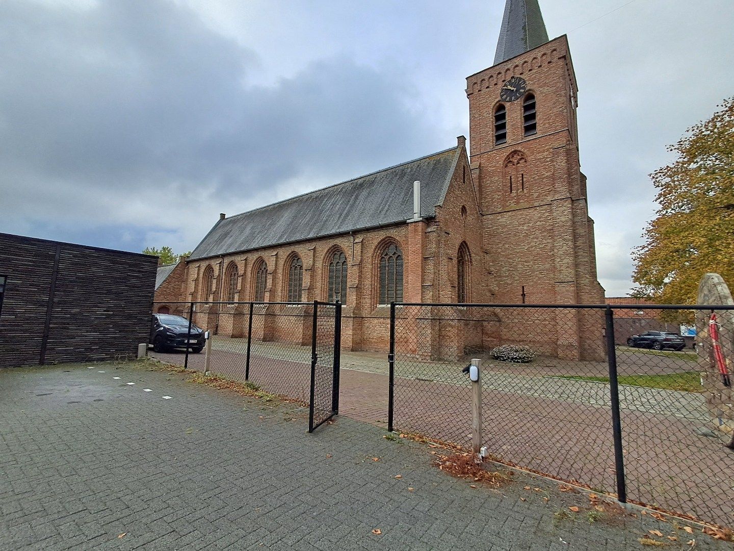 Ruim gelijkvloers appartement te Oostveld. foto 10