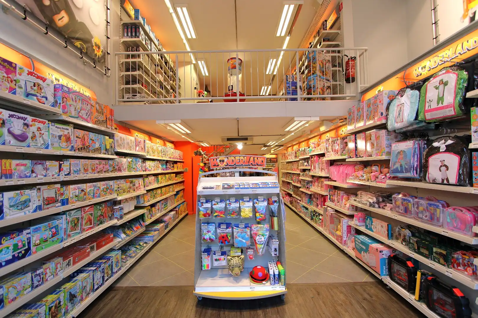 uitstekend gelegen handelspand Lippenslaan 148 foto 2