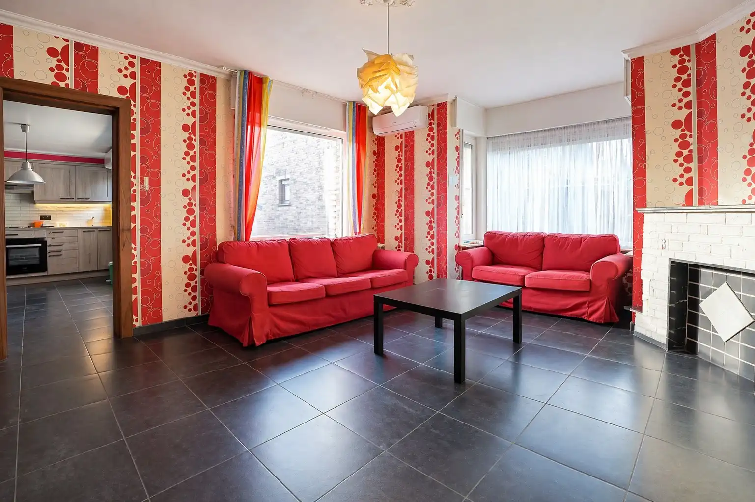 Alleenstaande woning met veel potentieel op 655m² te Houthulst. foto 3