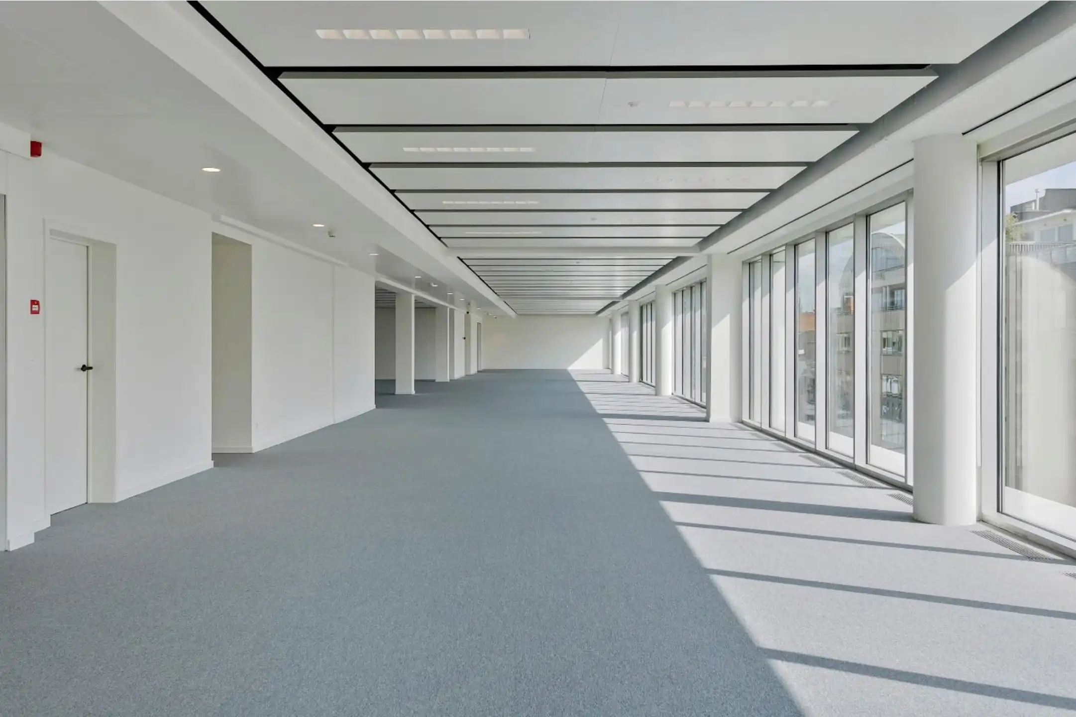 The General / State-of-the-art kantoren foto 2