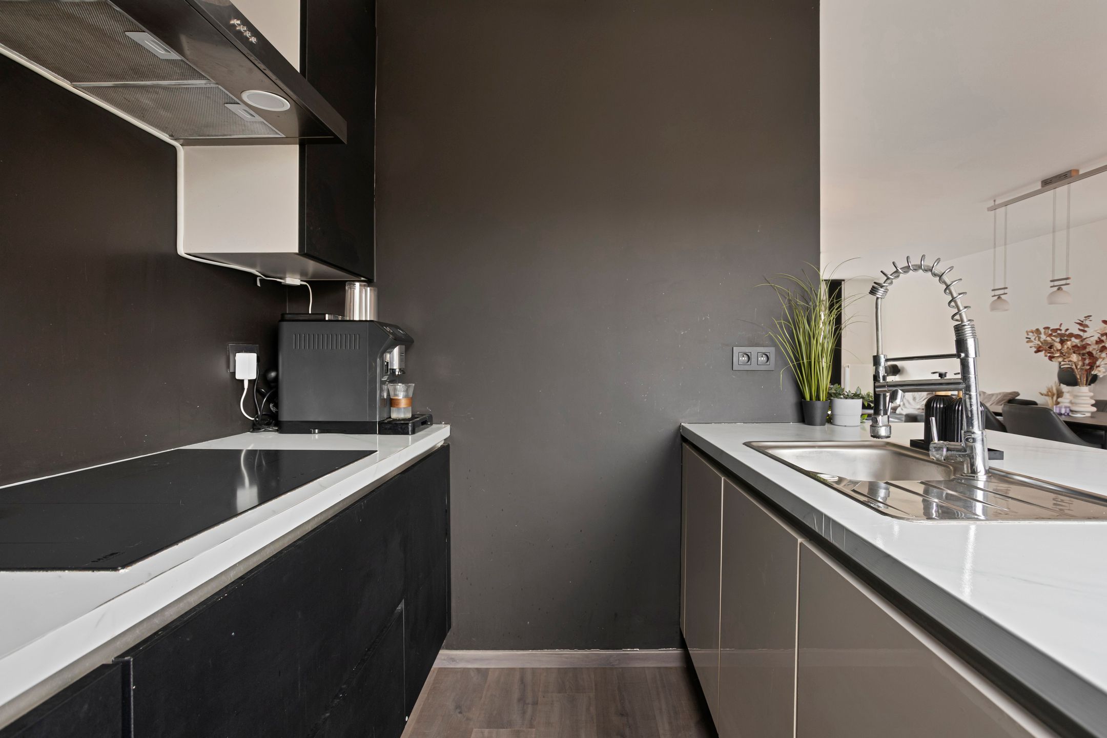 Landelijk gelegen, moderne woning op ruim perceel foto 9