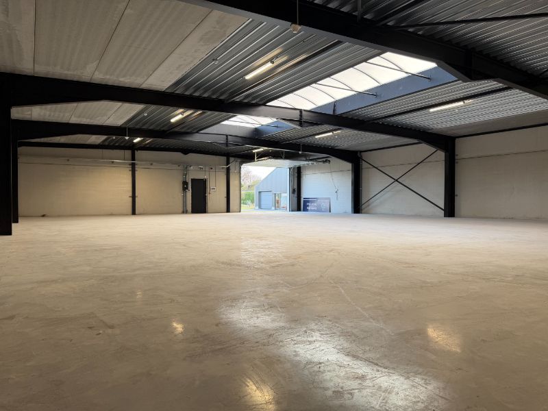 Nieuwbouw magazijn te huur foto 3