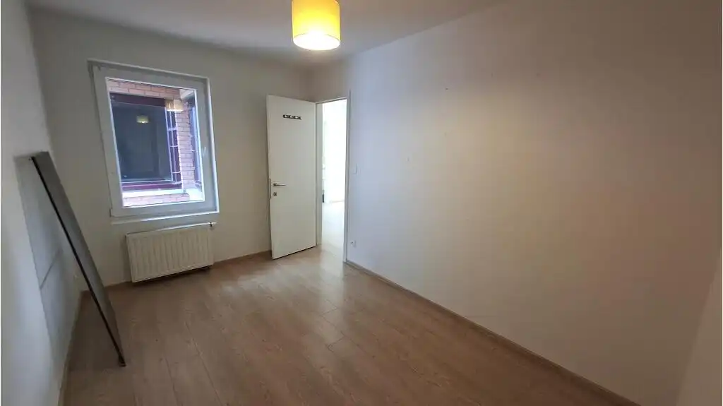 Comfortabel 2-slaapkamerappartement te koop in Torhout foto 6