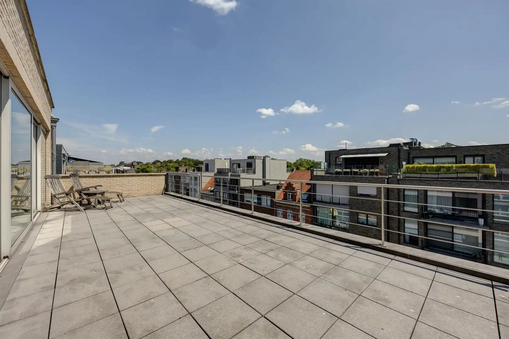Gemeubelde penthouse in hartje Brasschaat foto 17