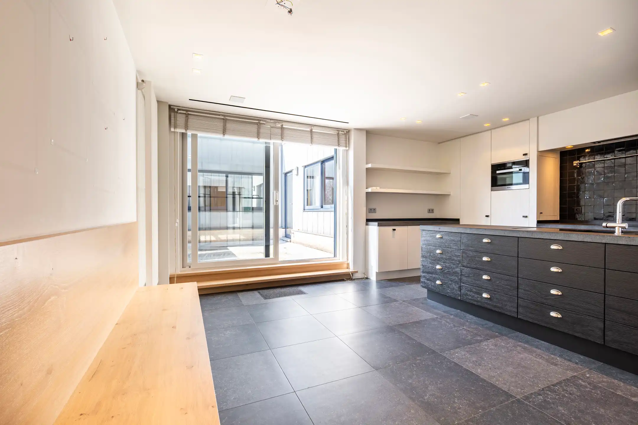 Luxueus 3 slpk appartement met onderliggende handelsruimte foto 8