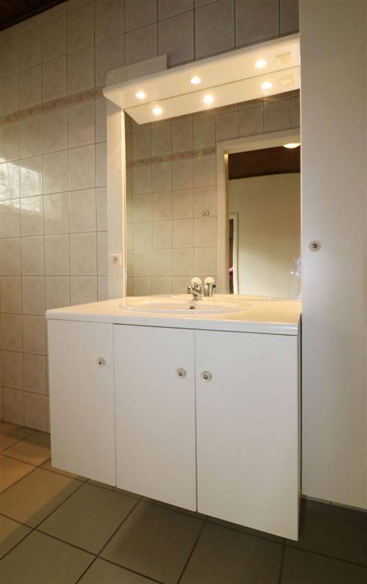 Gvl appartement met 1 ruime slpk. en autostaanplaats, dicht bij centrum Rillaar foto 6