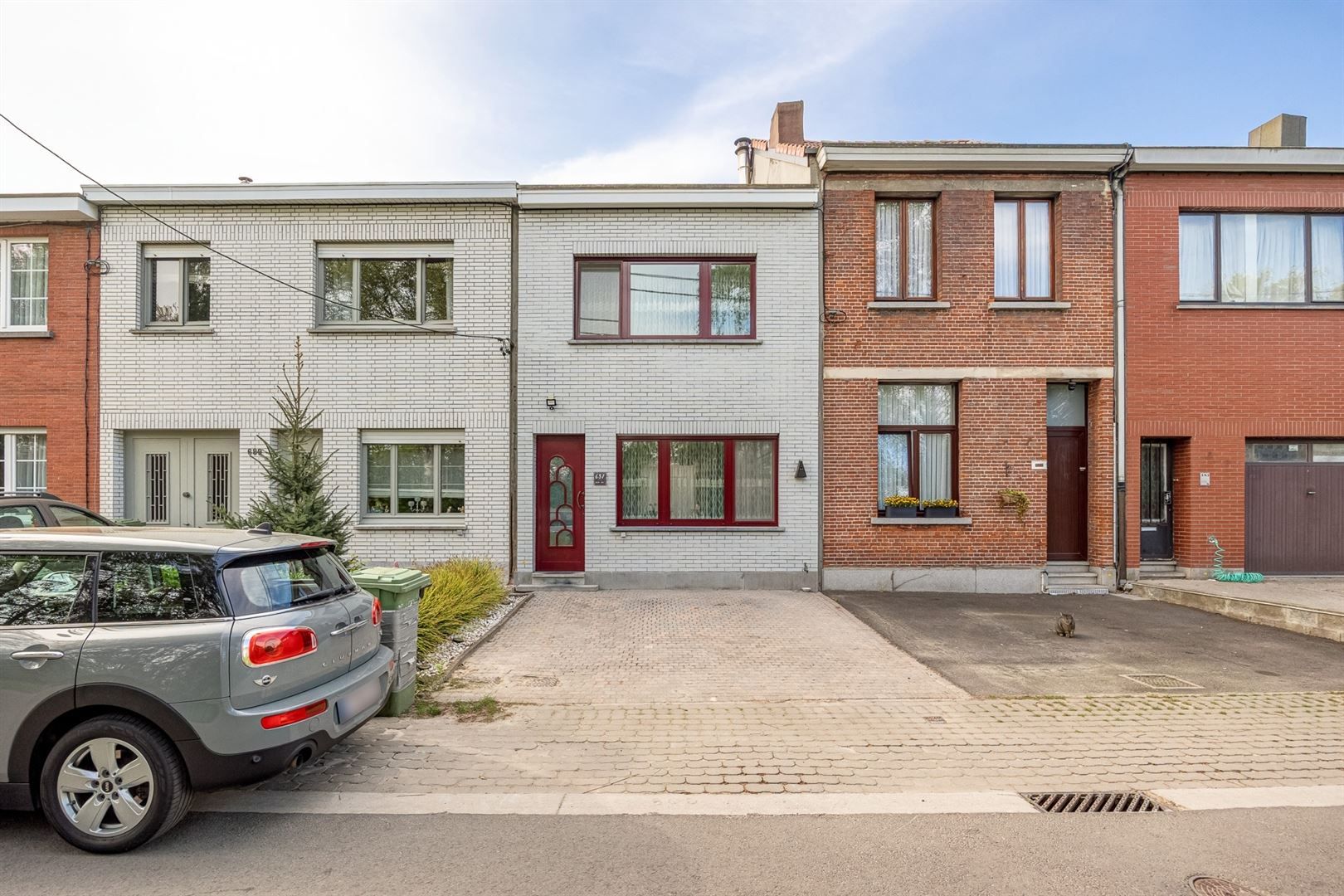 Compact comfort met zonnige tuin in Merksem

 foto 19