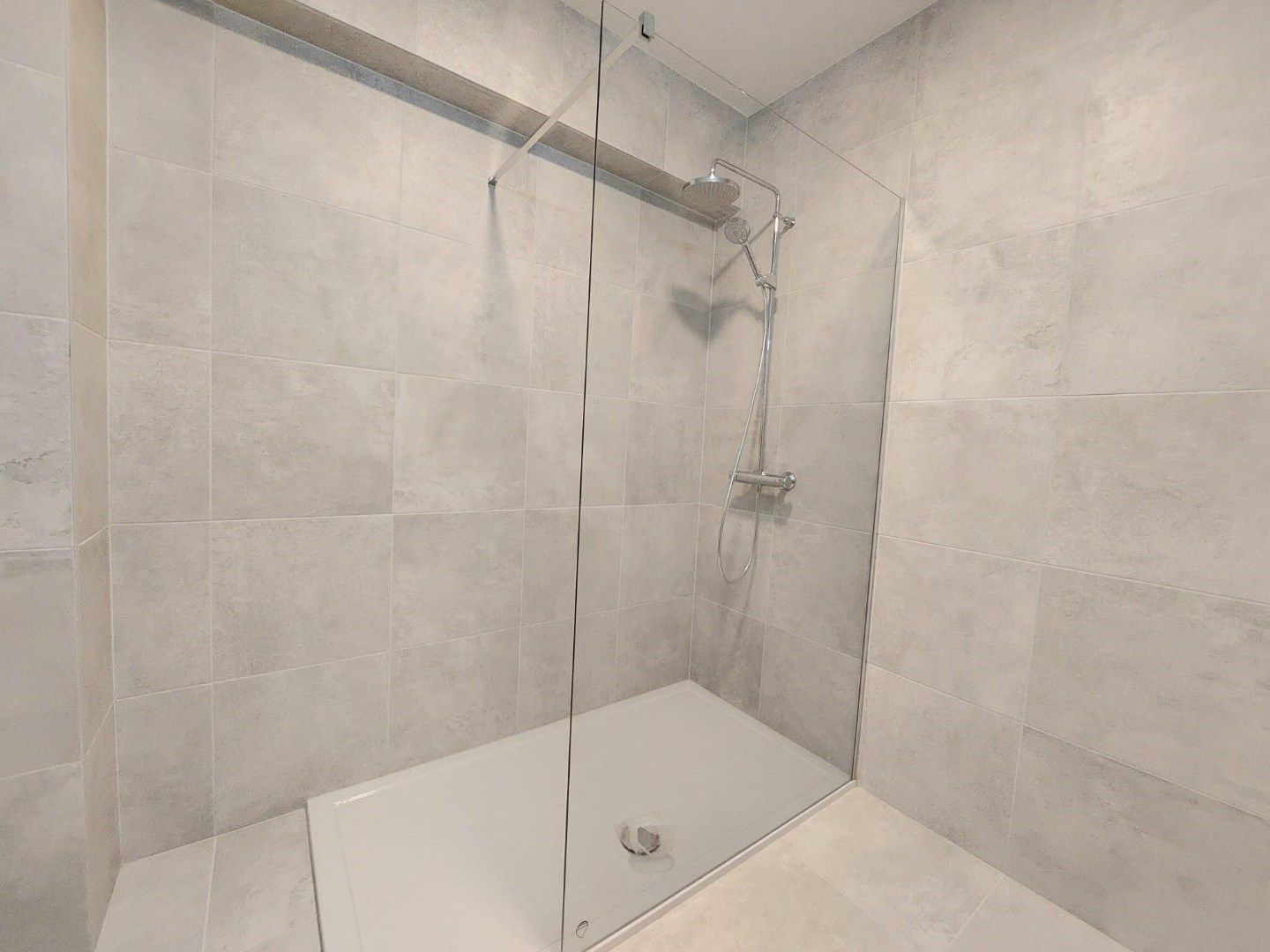 Ruim opgefrist appartement foto 4