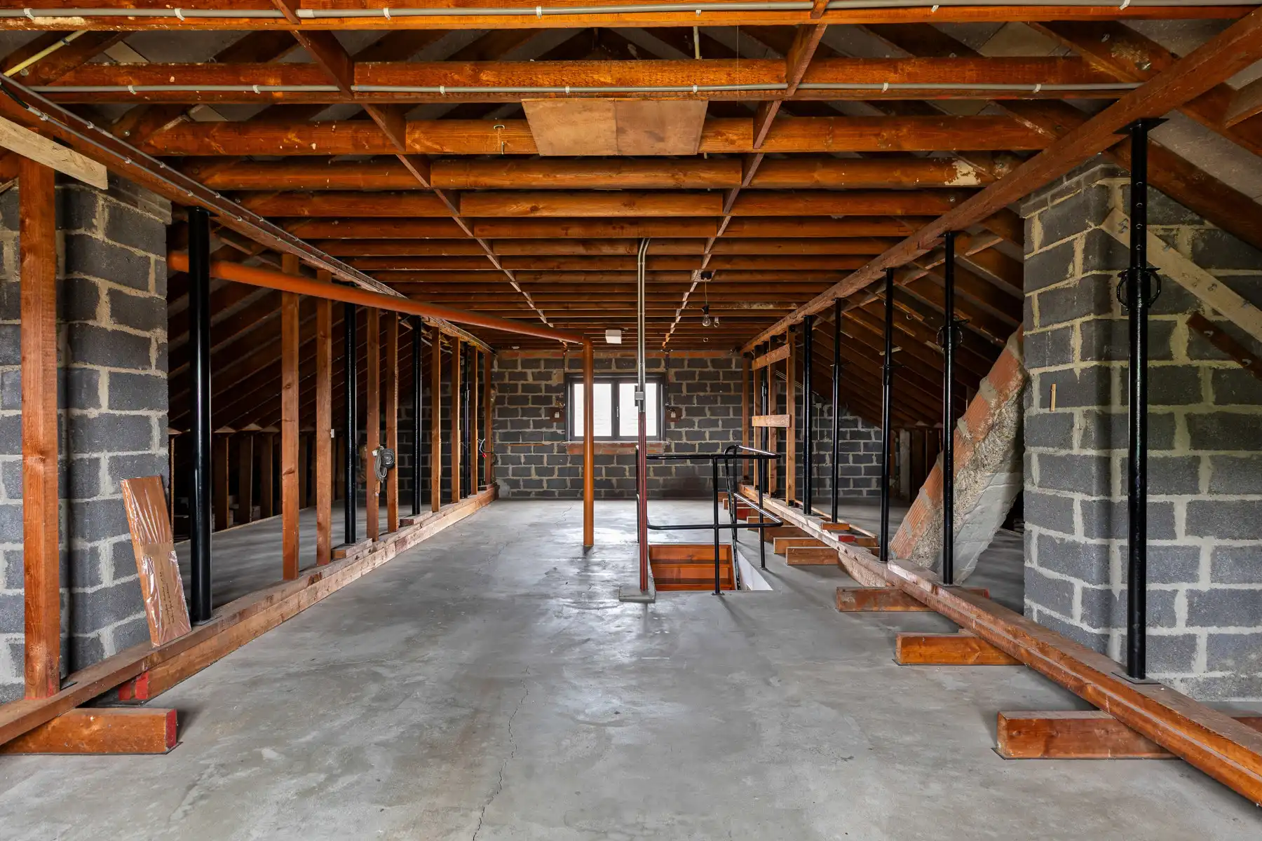 Te renoveren woning in een residentiële wijk in Lotenhulle foto 9