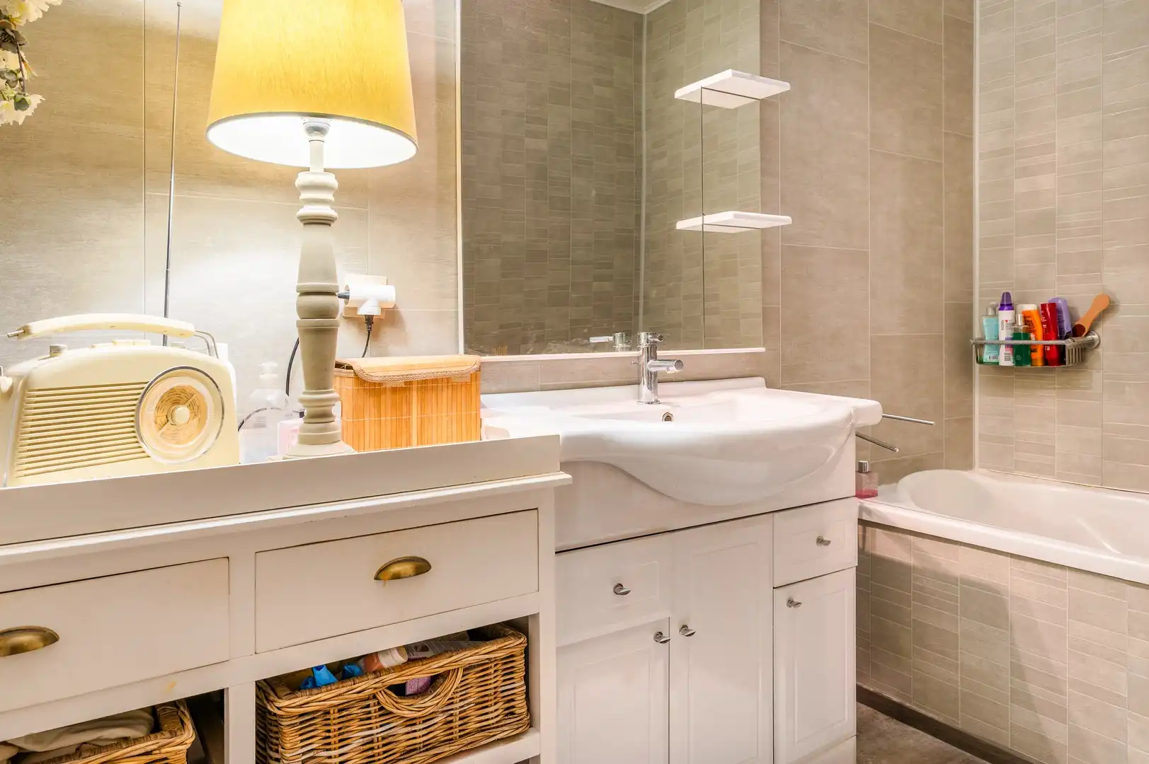 Veelzijdige woning met winkelruimte en atelier! foto 9