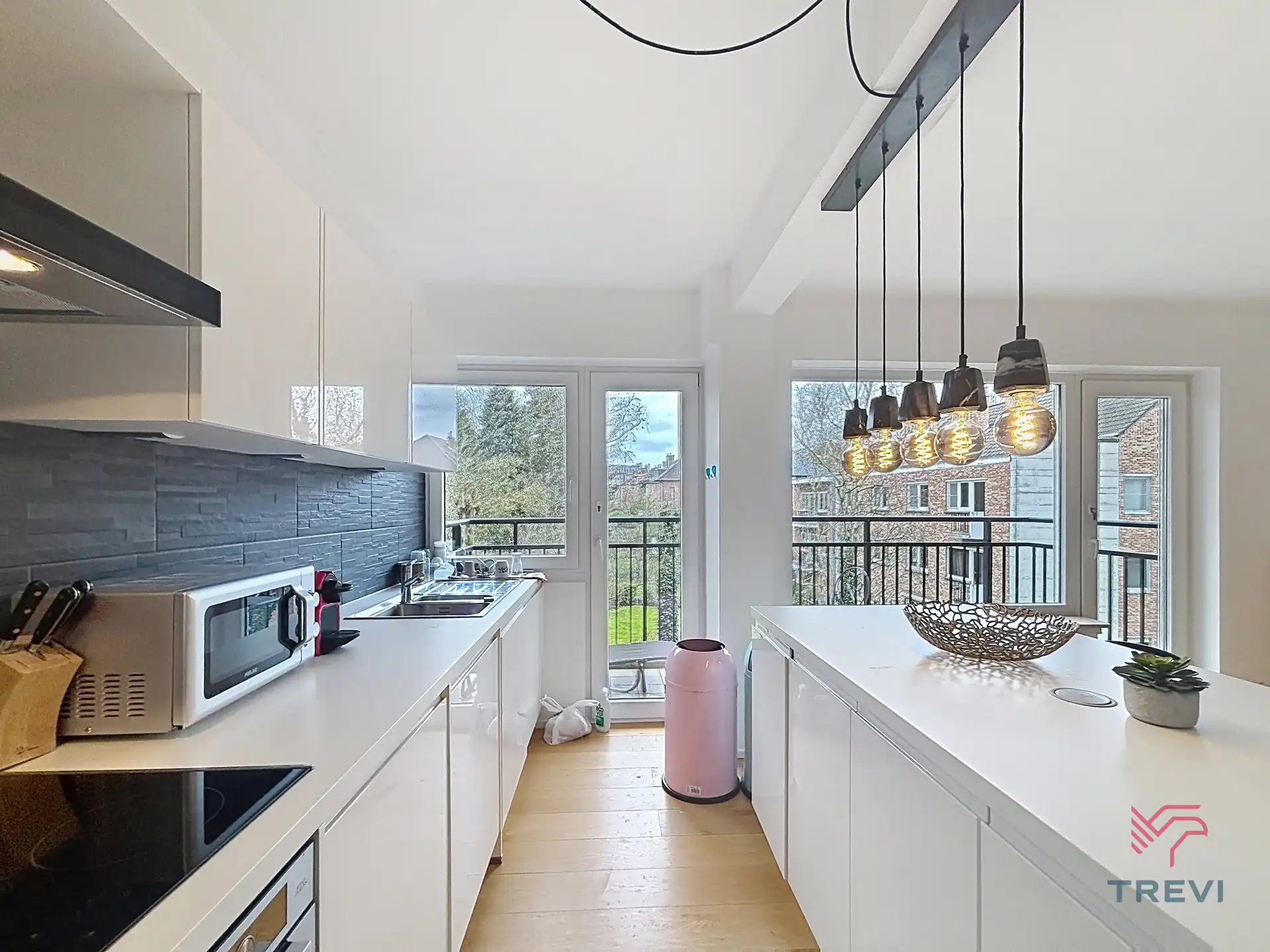 Mooi appartement met 2 slaapkamers vlakbij het Dumontplein foto 4