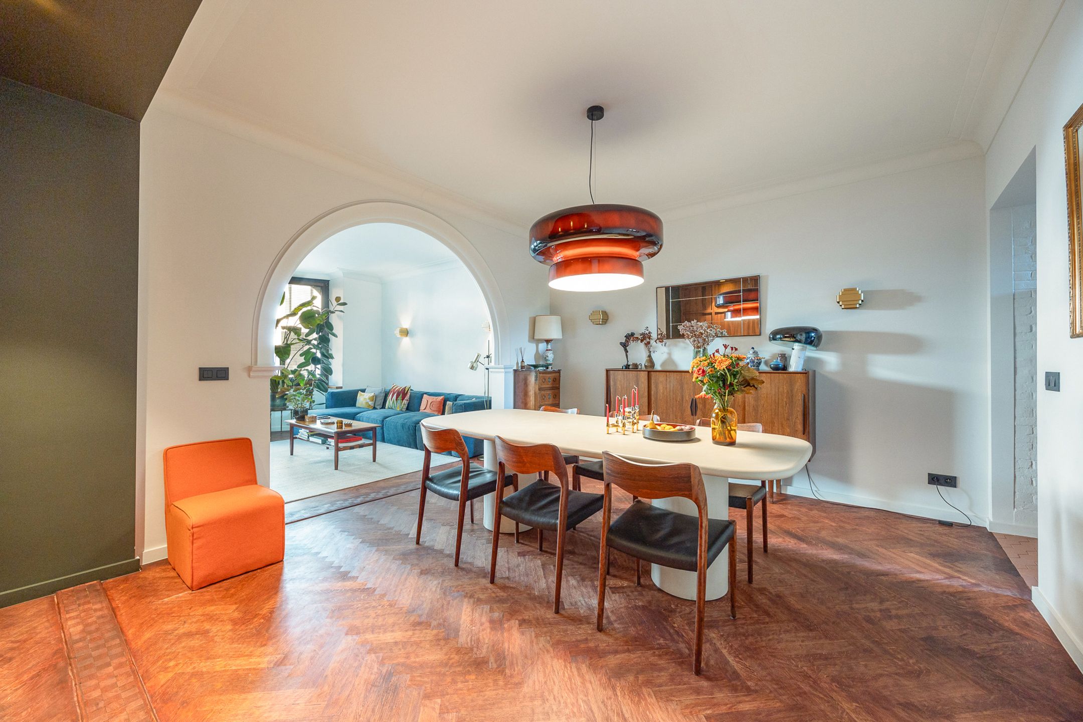 ANTWERPEN - Charmant gerenoveerd appartement foto {{pictureIndex}}